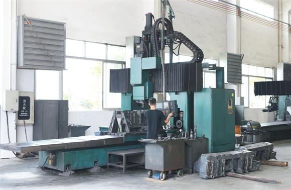 V-hold Machinery four sided wood planer for sale for MDF wood moulding-12