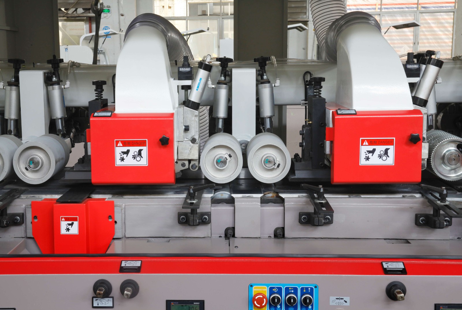 V-hold Machinery High-efficient 4 side moulder machine company for MDF-7